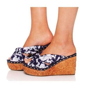 Camilla Japanese Story Wedge Tokyo Tribe Sz. 37 (US 6.5)